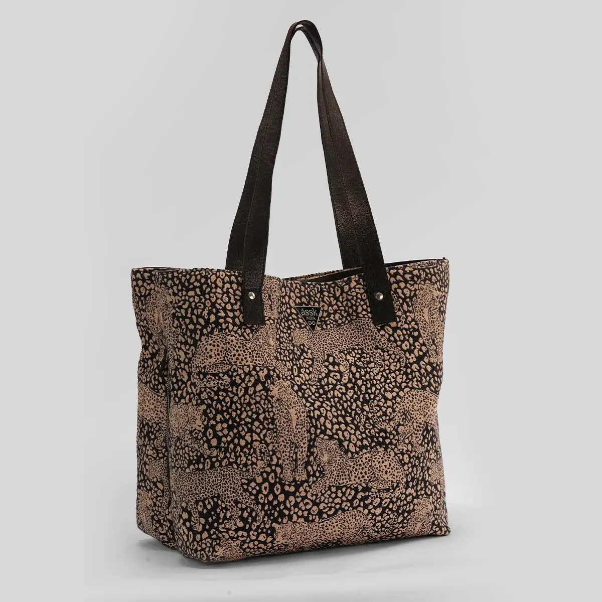 Modern Twist Three Pocket Jacquard Bag - Assk-bags